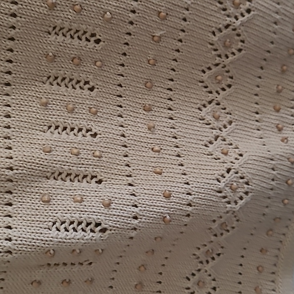 Liz Claiborne Women's V-Neck Open-Knit Sweater Tank in Light Beige - Picture 4 of 7